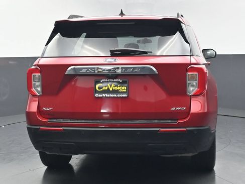 Used 2022 Ford Explorer XLT w/ Equipment Group 202A AWD/4WD image 4