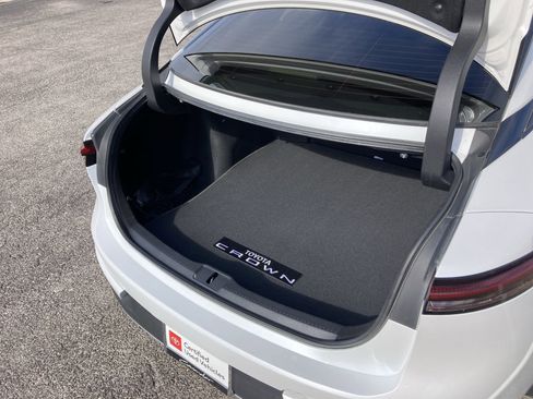 Used 2023 Toyota Crown XLE image 22