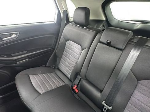 Used 2024 Ford Edge SE AWD/4WD image 14