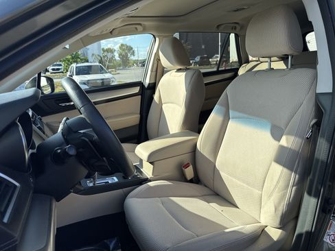 Used 2019 Subaru Outback 2.5i Premium AWD/4WD image 11