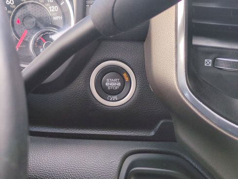 Used 2024 RAM 2500 Laramie image 19