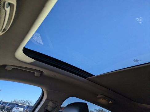 Certified 2023 Lincoln Nautilus Reserve image 13