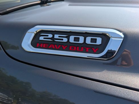 Used 2024 RAM 2500 Tradesman w/ Chrome Appearance Group AWD/4WD image 9