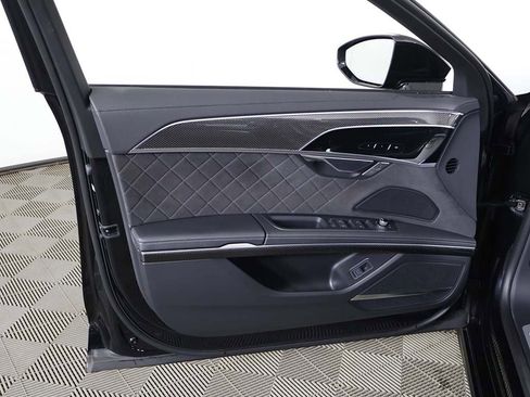 Used 2023 Audi S8 w/ S8 Black Optic Plus Package image 25