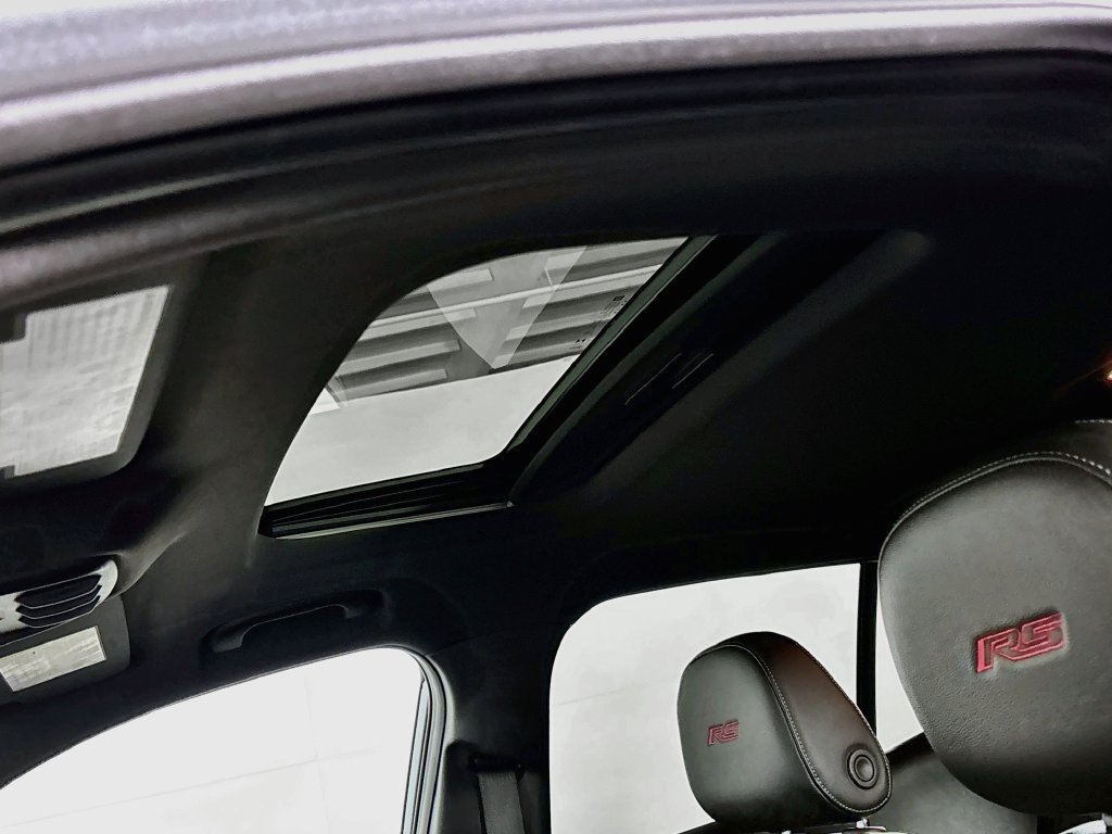 Used 2024 Chevrolet Trax RS w/ Sunroof Package FWD image 18