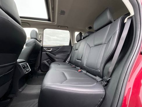 Used 2019 Subaru Forester Touring image 13