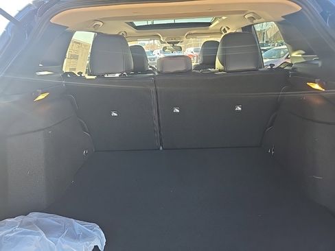 New 2026 Nissan Kicks SR image 34