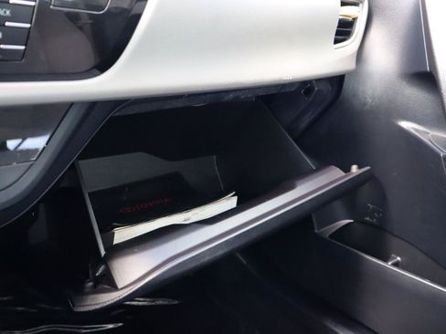 Used 2016 Toyota Corolla LE FWD image 20