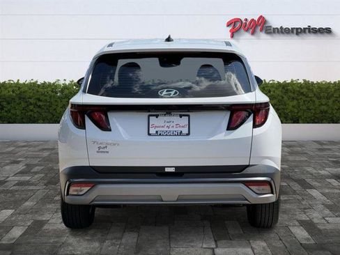 Used 2026 Hyundai Tucson SE FWD image 9