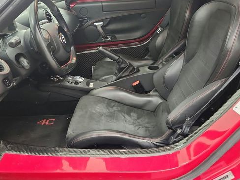 Used 2015 Alfa Romeo 4C Launch Edition w/ Convenience Group RWD image 20