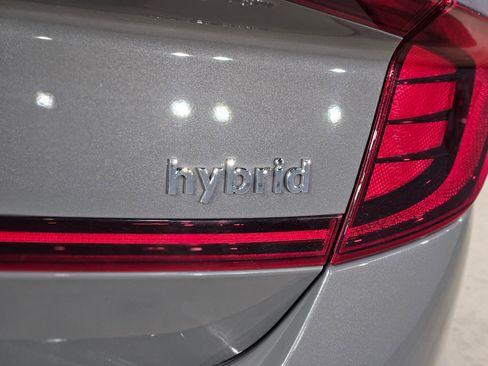 Used 2022 Hyundai Sonata Limited FWD image 39