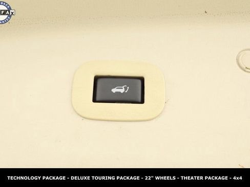 Used 2012 INFINITI QX56 4WD w/ Deluxe Touring Pkg image 19
