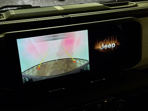 Used 2025 Jeep Wrangler Unlimited Sahara w/ Safety Group image 2