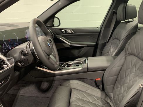 Used 2026 BMW X5 sDrive40i w/ M Sport Package RWD image 12