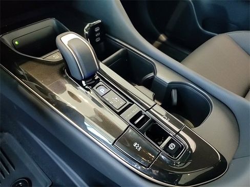 New 2026 Toyota Crown Platinum image 14