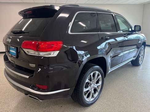 Used 2021 Jeep Grand Cherokee Summit AWD/4WD image 5