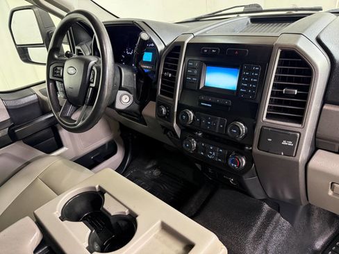 Used 2019 Ford F250 XL w/ Power Equipment Group image 28