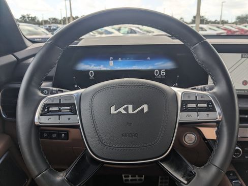 Certified 2025 Kia Telluride SX X-Line image 50