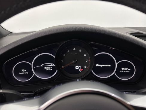 Used 2022 Porsche Cayenne Platinum Edition w/ Premium Package Plus AWD/4WD image 28