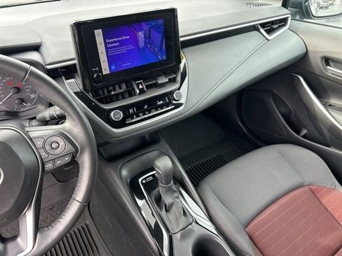 Used 2025 Toyota Corolla SE image 29