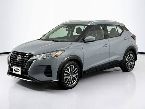 Used 2021 Nissan Kicks SV image 6