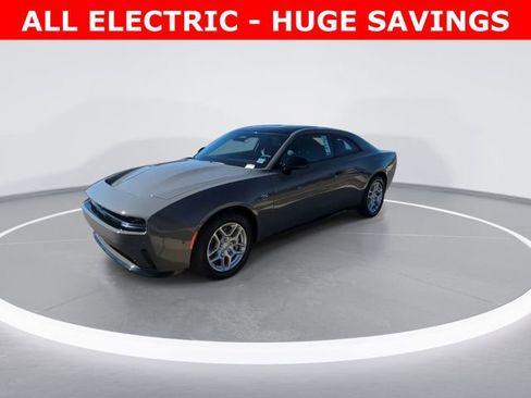 New 2025 Dodge Charger Daytona R/T w/ Quick Order Package 25M R/T AWD/4WD image 5