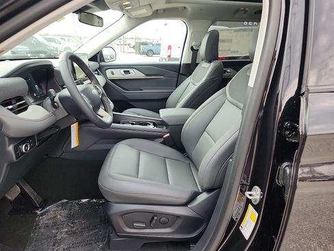 New 2026 Ford Explorer Active image 9