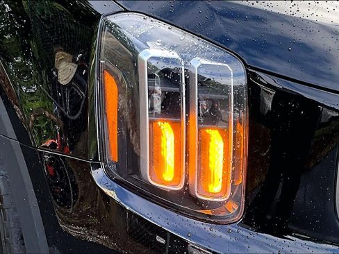 Used 2024 Kia Telluride SX Prestige AWD/4WD image 28