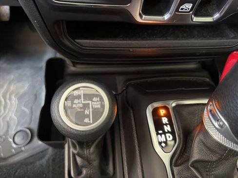 Used 2023 Jeep Wrangler Unlimited AWD/4WD image 19