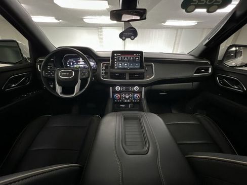 Certified 2022 GMC Yukon SLT w/ SLT Premium Package AWD/4WD image 20