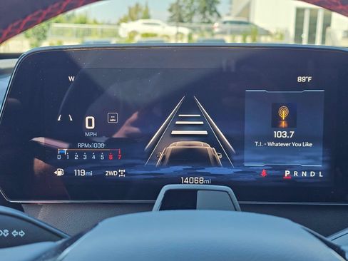 Used 2025 Chevrolet Traverse RS w/ LPO, Floor Liner Package AWD/4WD image 31