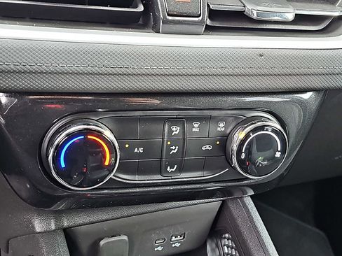 Used 2025 Chevrolet TrailBlazer LT AWD/4WD image 15