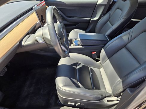 Used 2018 Tesla Model 3 Long Range RWD image 6