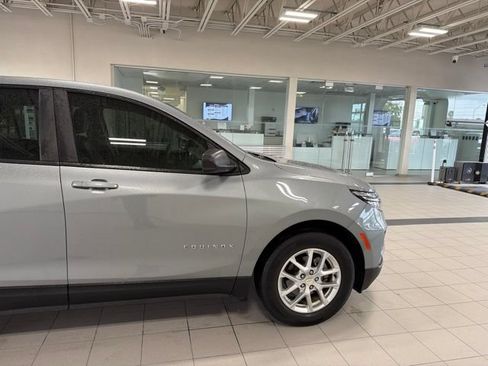 Used 2023 Chevrolet Equinox LS FWD image 8