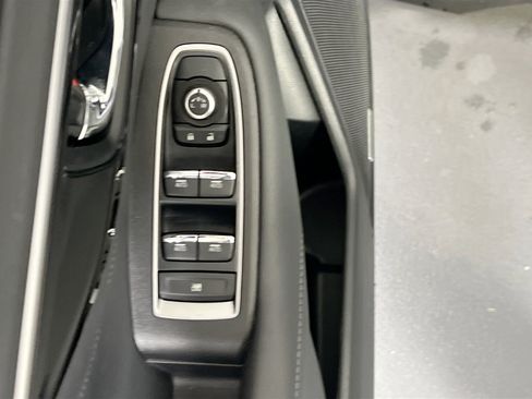 Used 2023 Subaru Outback Limited image 17