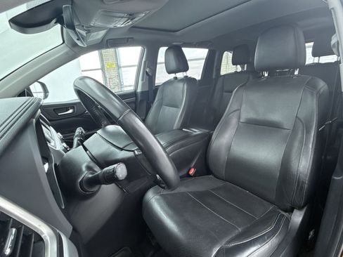 Used 2019 Toyota Highlander Limited AWD/4WD image 10