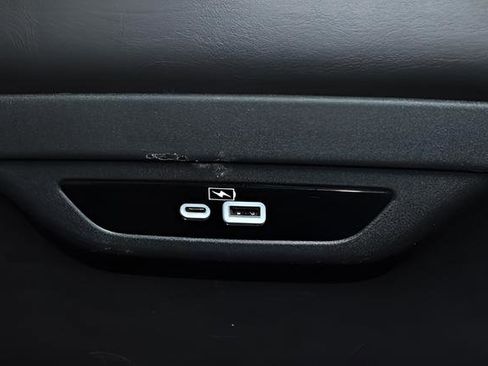 Certified 2023 Chrysler Pacifica Touring-L FWD image 17