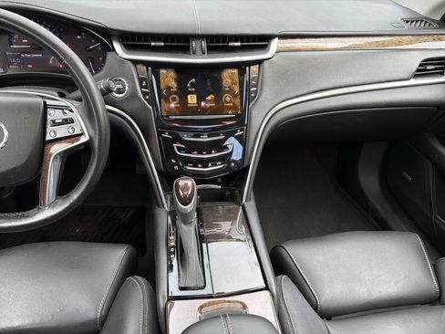Used 2014 Cadillac XTS Luxury w/ Driver Awareness Package FWD image 18