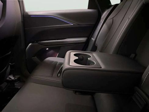 Used 2025 Cadillac Lyriq Luxury RWD image 64