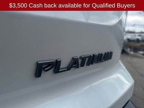 New 2026 Nissan Pathfinder Platinum image 41