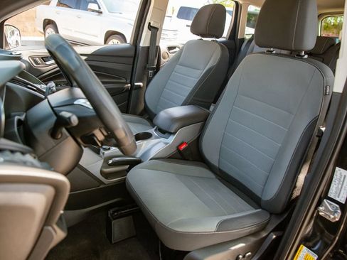 Used 2016 Ford Escape SE w/ Equipment Group 201A AWD/4WD image 13