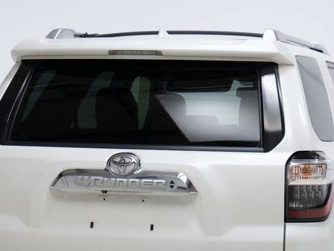 Used 2018 Toyota 4Runner Limited RWD image 14