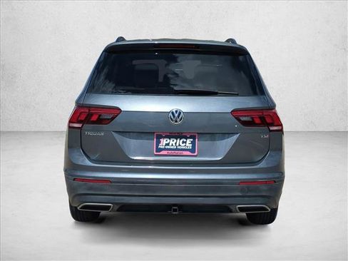 Used 2018 Volkswagen Tiguan S image 6