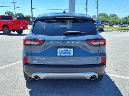 Certified 2023 Ford Escape Active w/ Tech Pack #2 AWD/4WD image 4