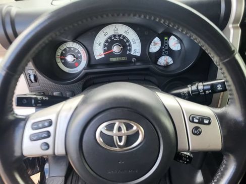 Used 2012 Toyota FJ Cruiser 4WD w/ Upgrade Pkg image 15