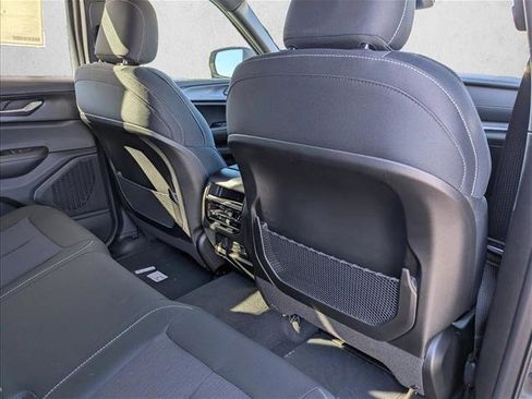 New 2025 Jeep Grand Cherokee Laredo X w/ Luxury Tech Group I image 30