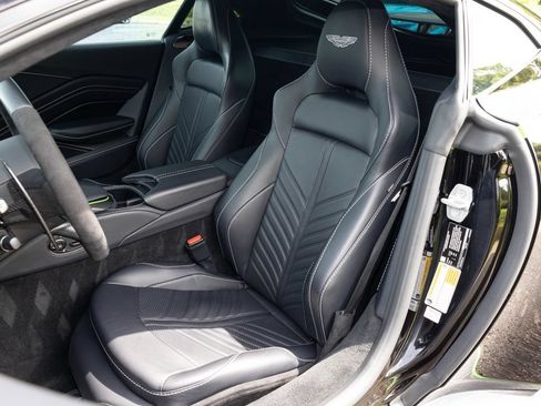 Used 2023 Aston Martin V12 Vantage RWD image 25