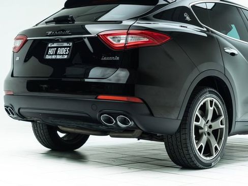 Used 2017 Maserati Levante AWD/4WD image 14
