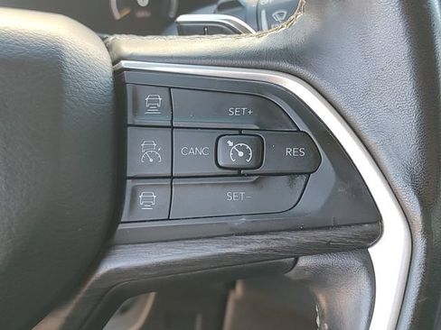 Certified 2021 Jeep Grand Cherokee L Limited AWD/4WD image 18