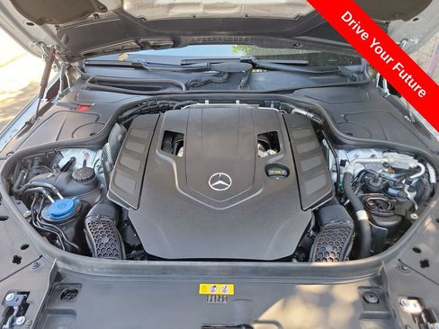 Used 2018 Mercedes-Benz S 560 Sedan image 30